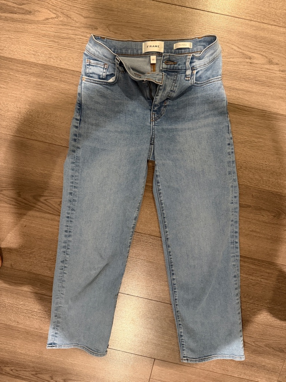 Frame Denim Light Wash Straight Crop Jeans